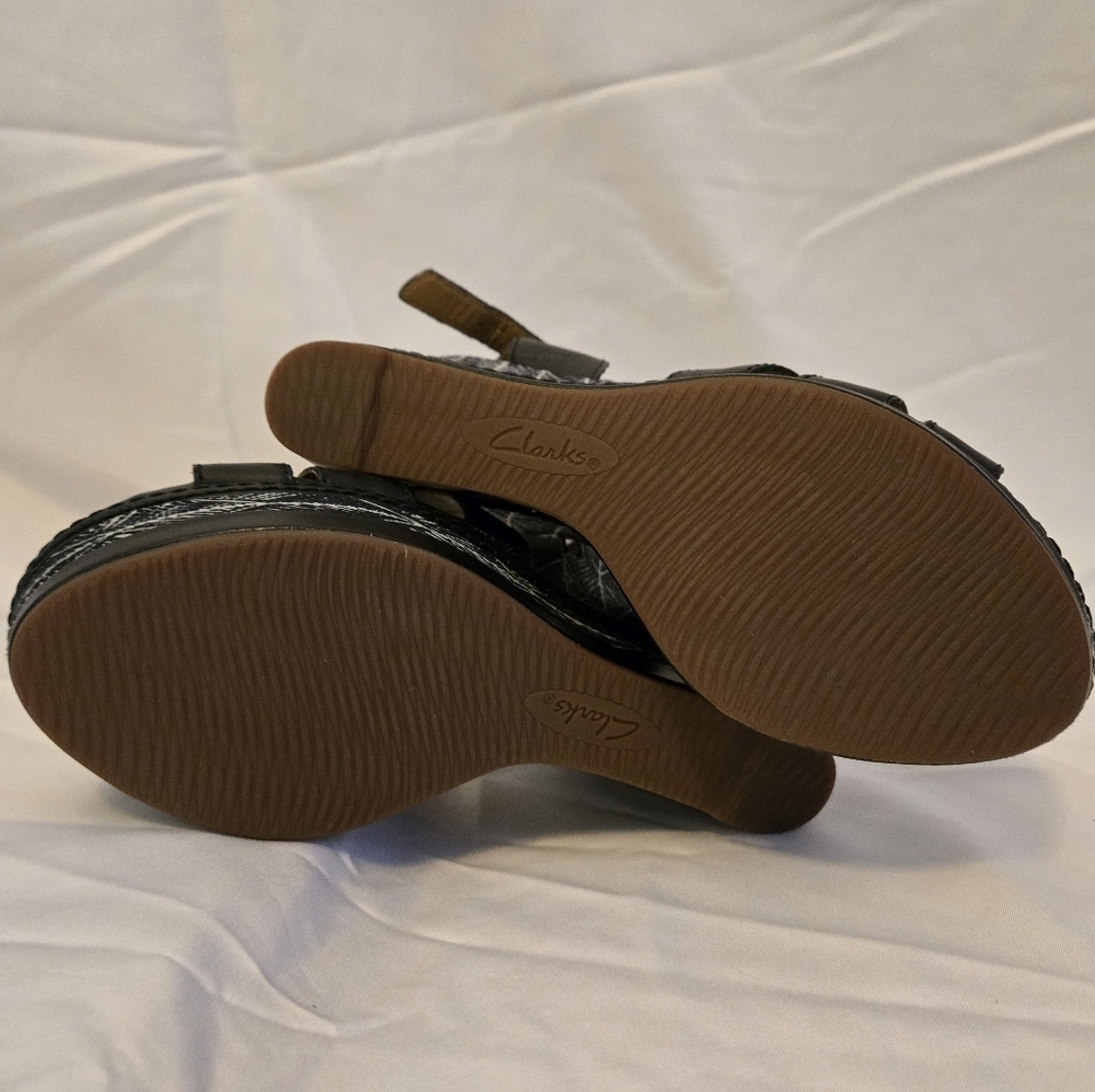 Clarks Zia Noble Wedge Heels Sandals Women Size 6 Black Ankle Strap Adjustable - Picture 5 of 11